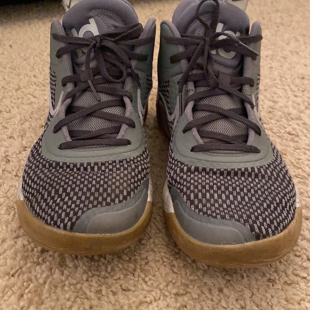 Nike 11.5 - Picture 4 of 15